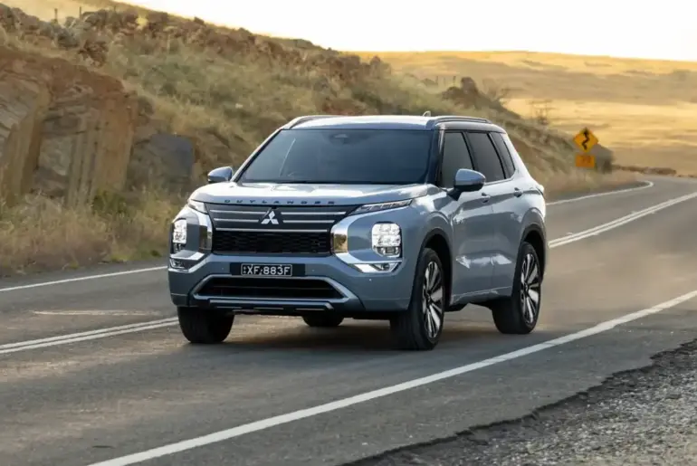 2026 Mitsubishi Outlander Plug-in Hybrid: more power and efficiency