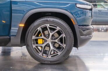 Rivian’s Illinois Factory Will Run on Recycled EV Batteries