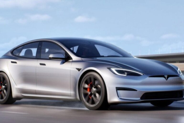 Tesla Brings Back Resale Ban With $50,000 Fine