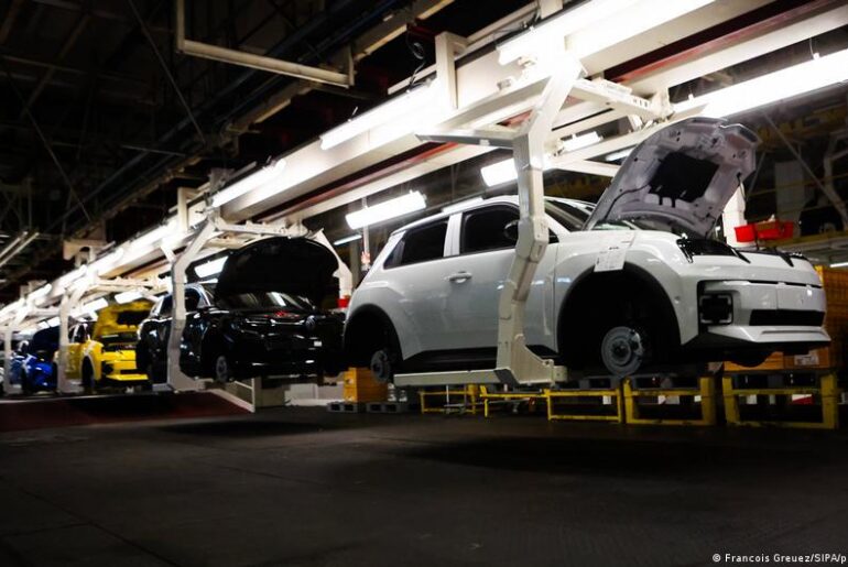 Renault slashes engineer jobs amid pressure from China firms