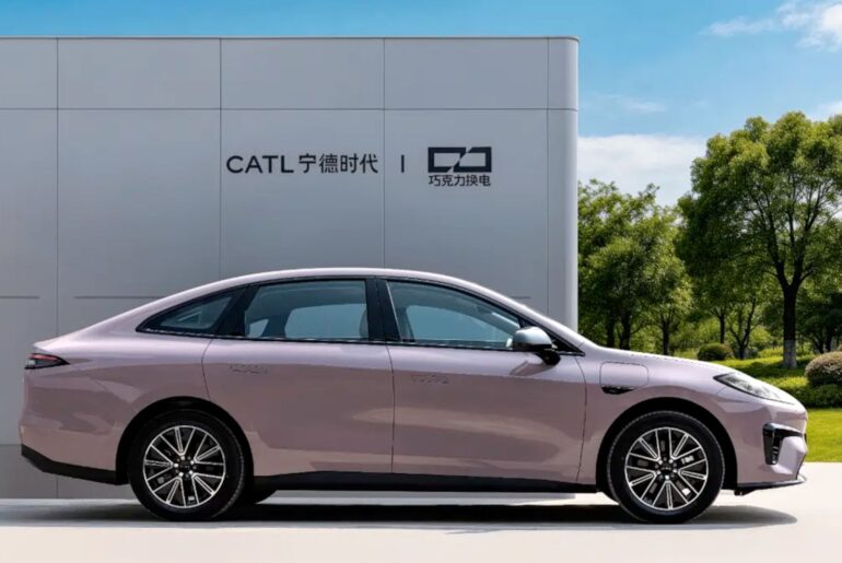 Forget car chargers, this swaps out your entire battery in just 99 seconds