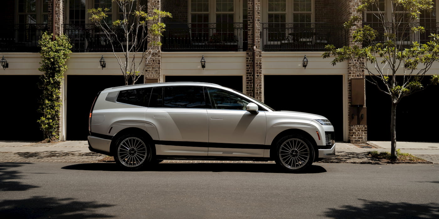 EVs-$10,000-discount-April