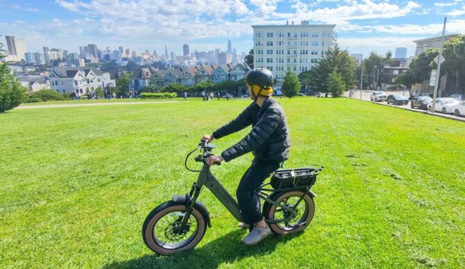 Will riding the velotric gomad in alamo square park 