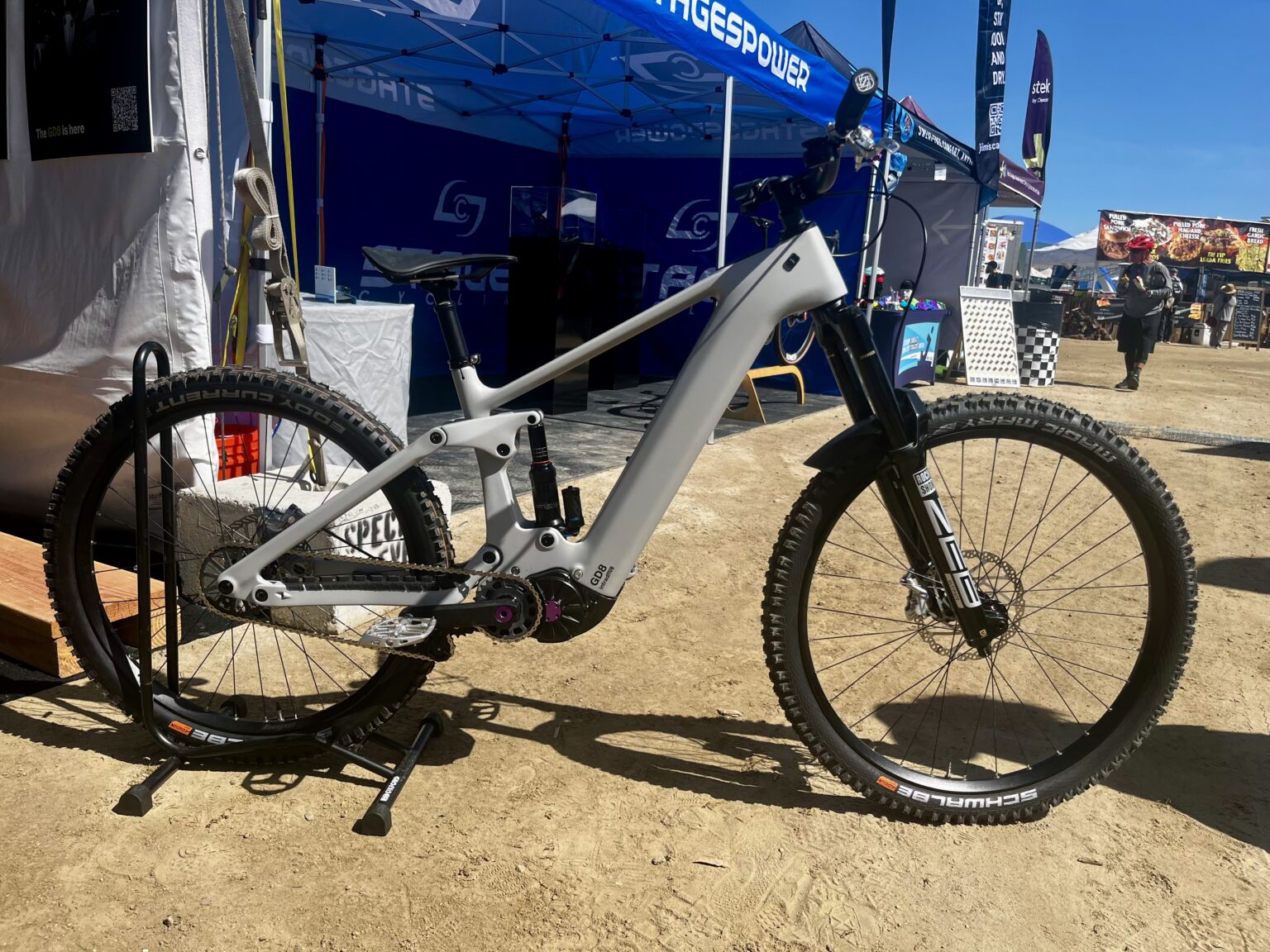 Intradrive motor and gearbox