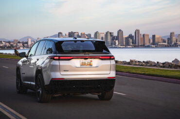 Jeep-Wagoneer-S-EV-2026