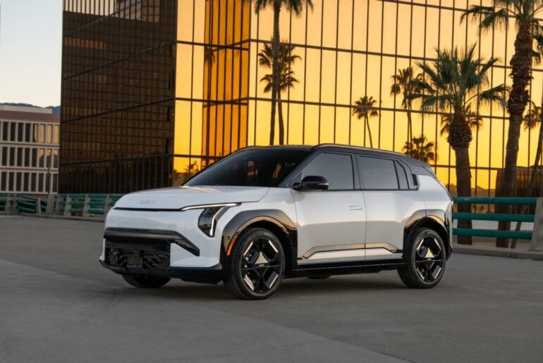 Kia’s EV3 Is Headed to the US This Year With Up to 320 Miles of Range
