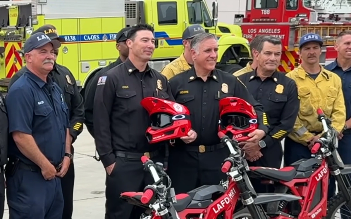 Los Angeles firefighters have found the ultimate way to beat traffic and let's just say mere civilians could never