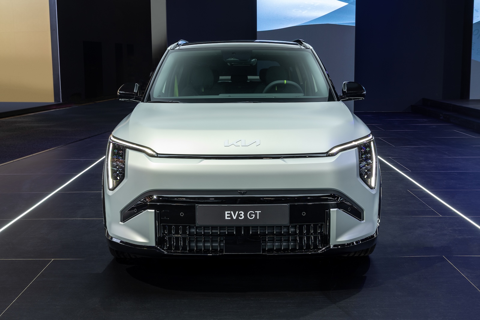 Original 30315 Kia Ev3 Gt Ivory Silver Matt Motorshow Static Highres 02
