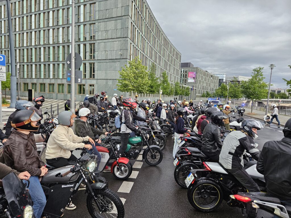 Reload Land 2025 - THE PACK - Electric Motorcycle News