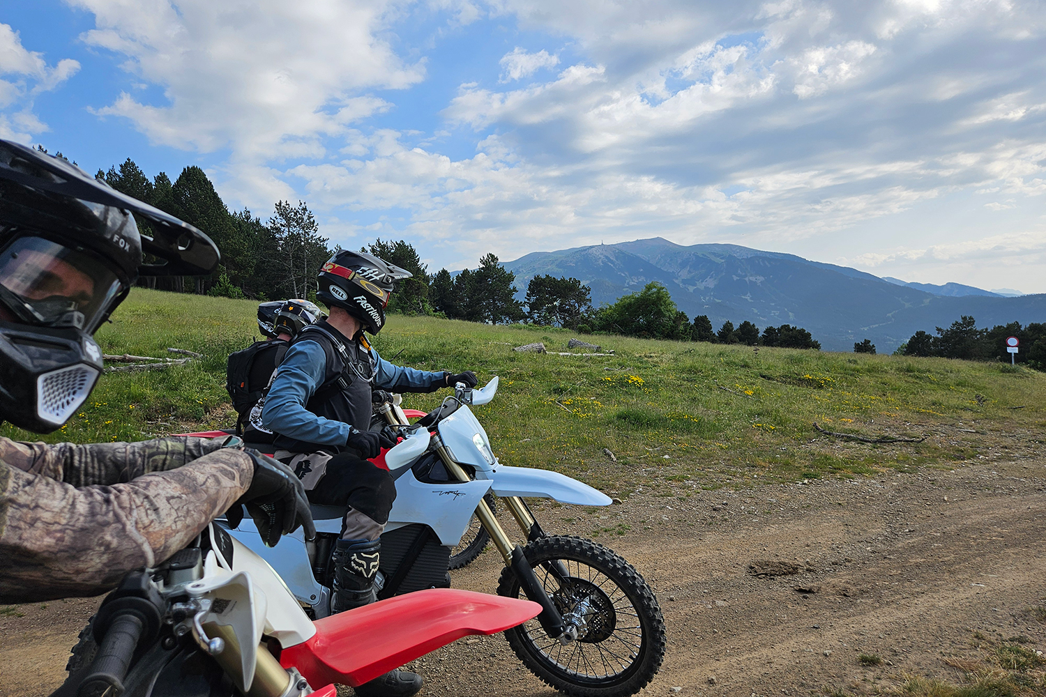 Guy Salens - THE PACK - Stark Destination Pyrenees - Electric Motorcycle News