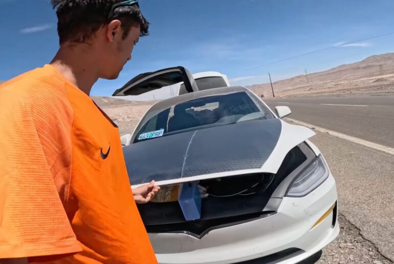 Tesla owner uses emergency solar to trickle charge after running out of battery in desert