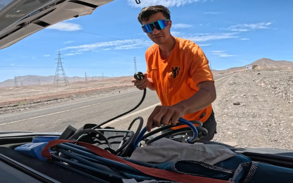 Tesla Model X driver stranded 18 miles from charger in Atacama Desert with 1% battery forced to improvise to survive