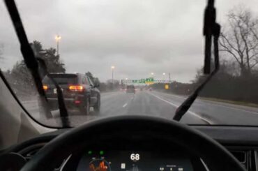Tesla’s new auto wiper system can detect rain, ice using motor feedback