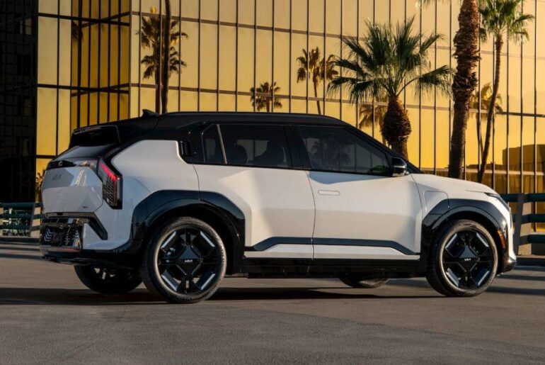 Kia builds the first EV3 prototypes in Mexico ahead of US sales