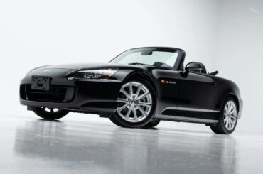 Is a collector car actually a better investment than your 401k? The math is starting to look real tempting.