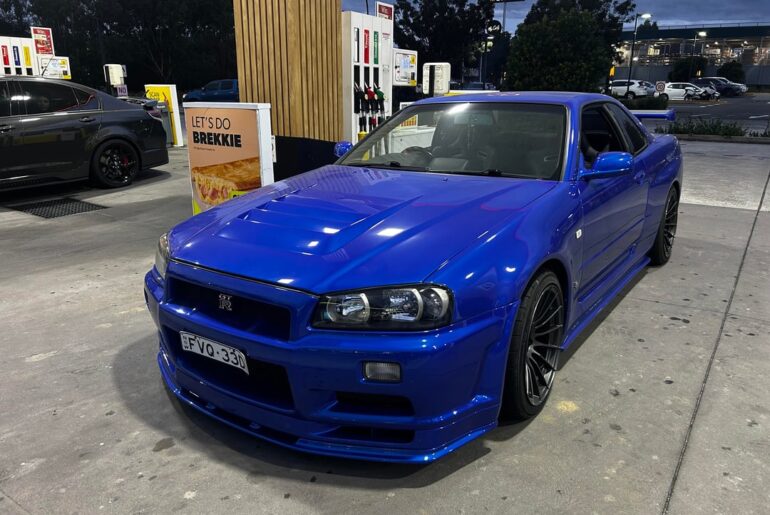 [Nissan Skyline GT-R (R34)] and [Nissan GT-R (R35)]. Sydney, Australia