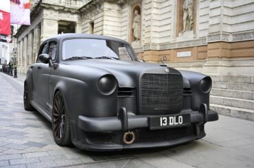 Unknown [Mercedes-Benz] in Mayfair, London.