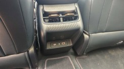 Lynk & Co 08 rear seats