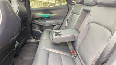 Lynk &  Co 08 seats