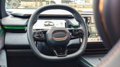 Lynk &  Co 08 steering wheel