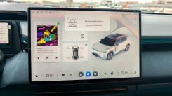 Lynk &  Co 08 center console