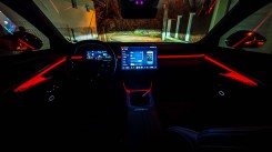 Lynk &  Co 08 ambient lighting