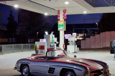 [Mercedes 300 SL Roadster] How can you tell if it's a replica or not, seemed legit to me.