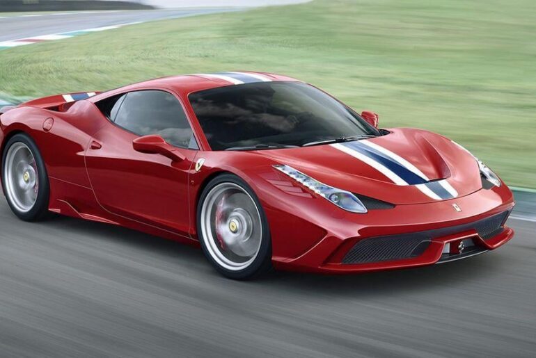 Which one of the last analog na italian supercar would you choose, the Ferrari 458 speciale, or the Lamborghini Gallardo Squadra Corse?