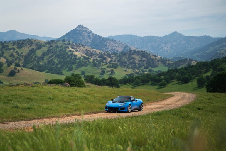 Lotus Evora [2800x3500]