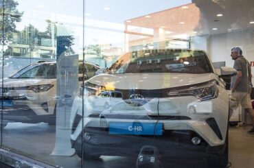 Almost one in four cars sold in Catalonia plugs in