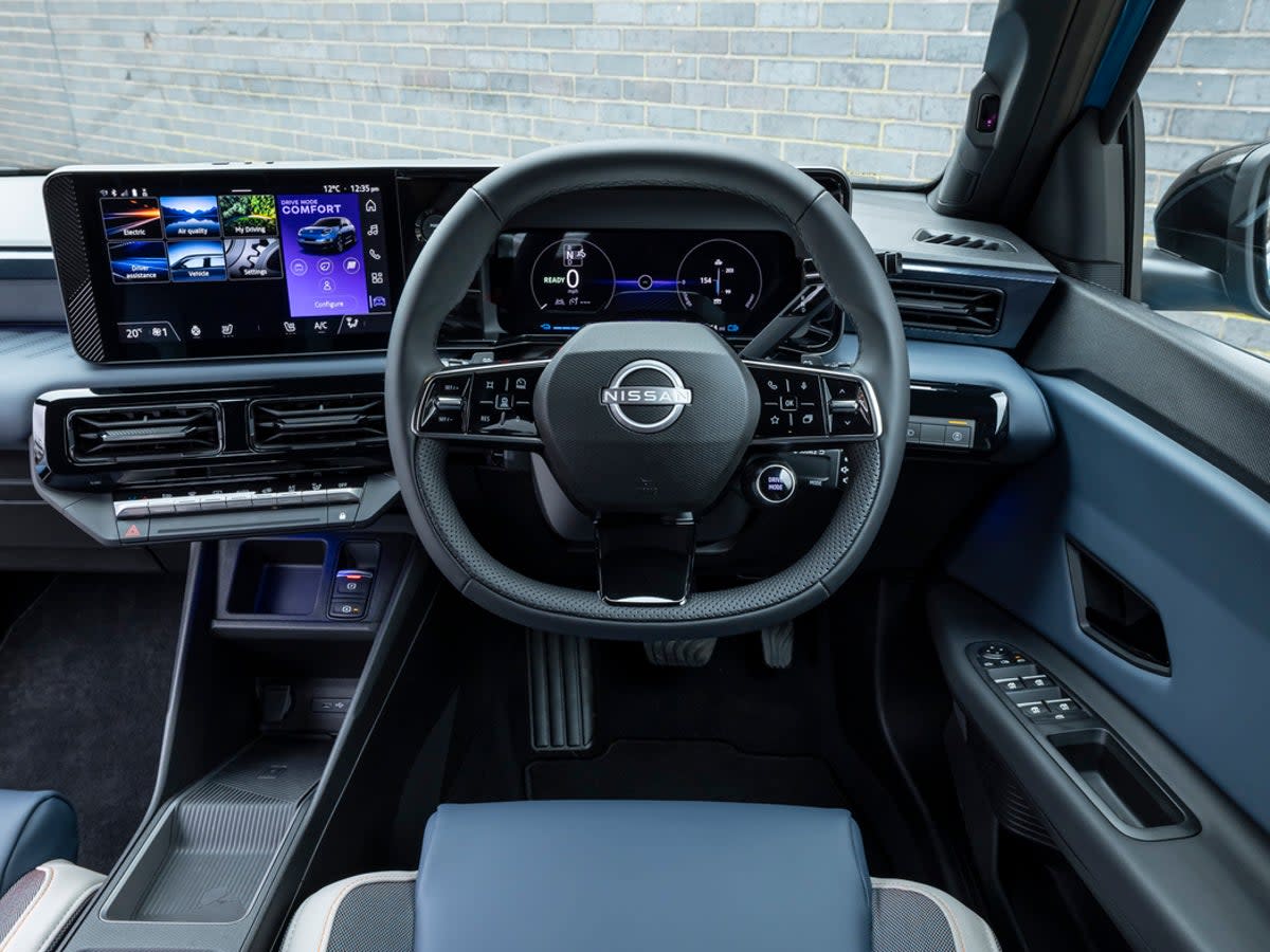 The Nissan Micra uses the same twin ten-inch screen set-up with Google connectivity as the Renault 5 (Nissan)