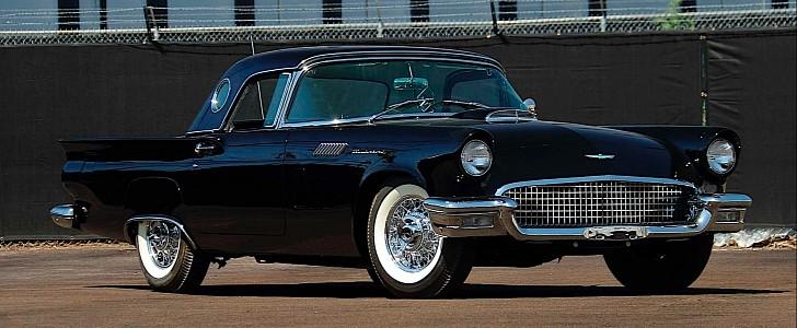 1957 Ford Thunderbird