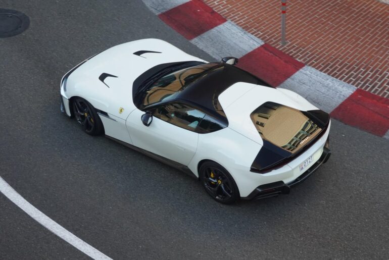 [Ferrari 12Cilindri] ankward car with ankward name...