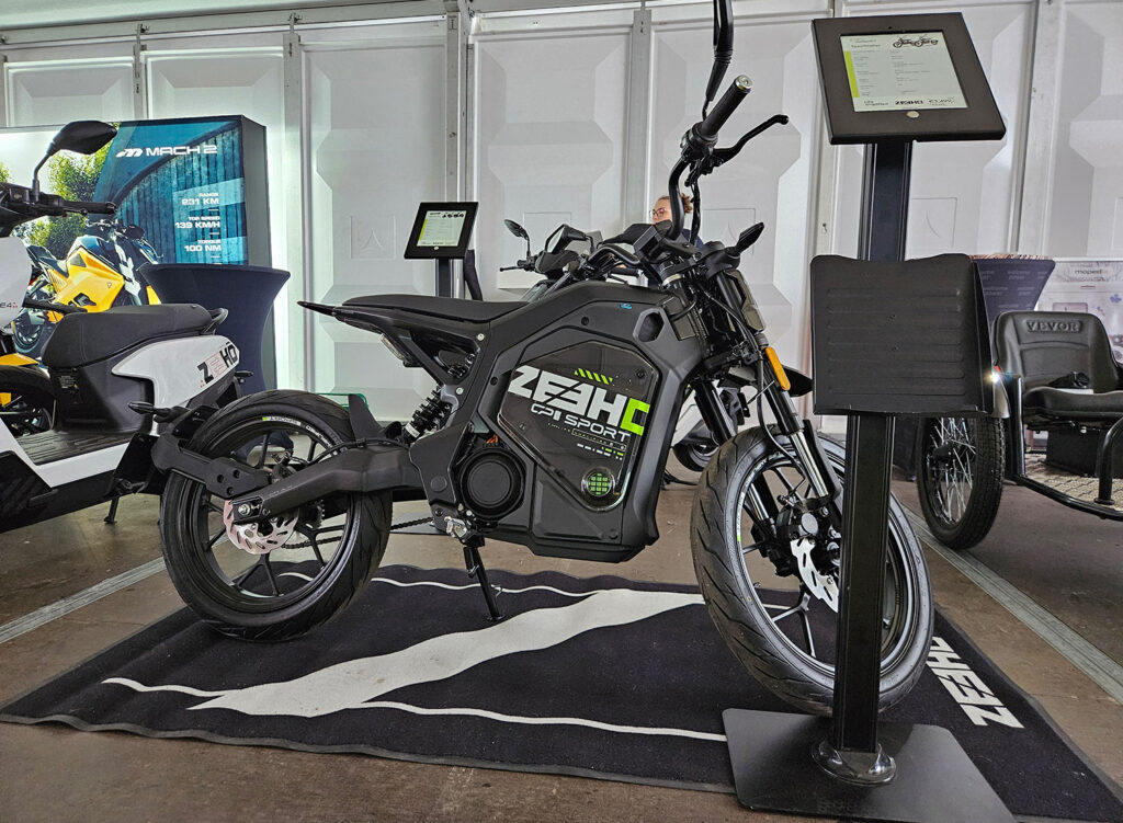 EV Experience - THE PACK Plaza - Zeeho - Electric Motorcycle News