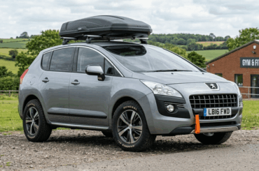 Hypothetically which one do yall think looks better 🤣🤣