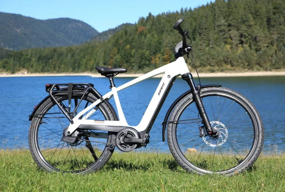 giant explore e e-bike review electric touring bikes