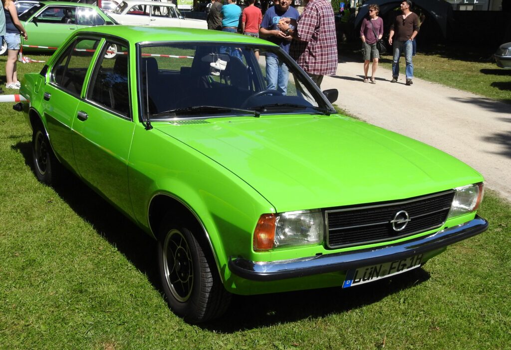 Opel Ascona B, 1975 - 1981