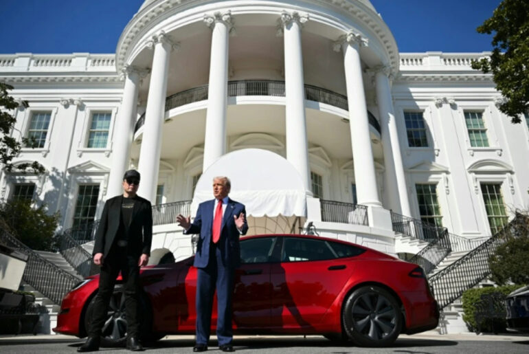 In Europe first, Netherlands to allow Teslas to self-drive