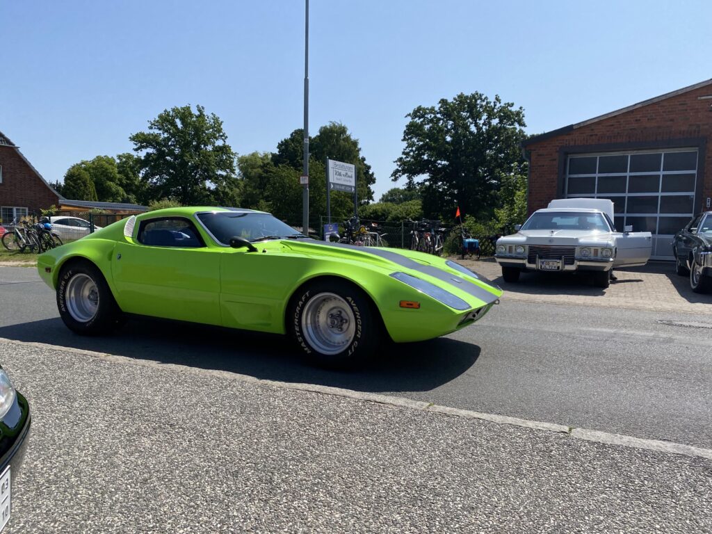 1969 Fiberfab Jamaican II - This one was built on a custom frame with a V8-engine
