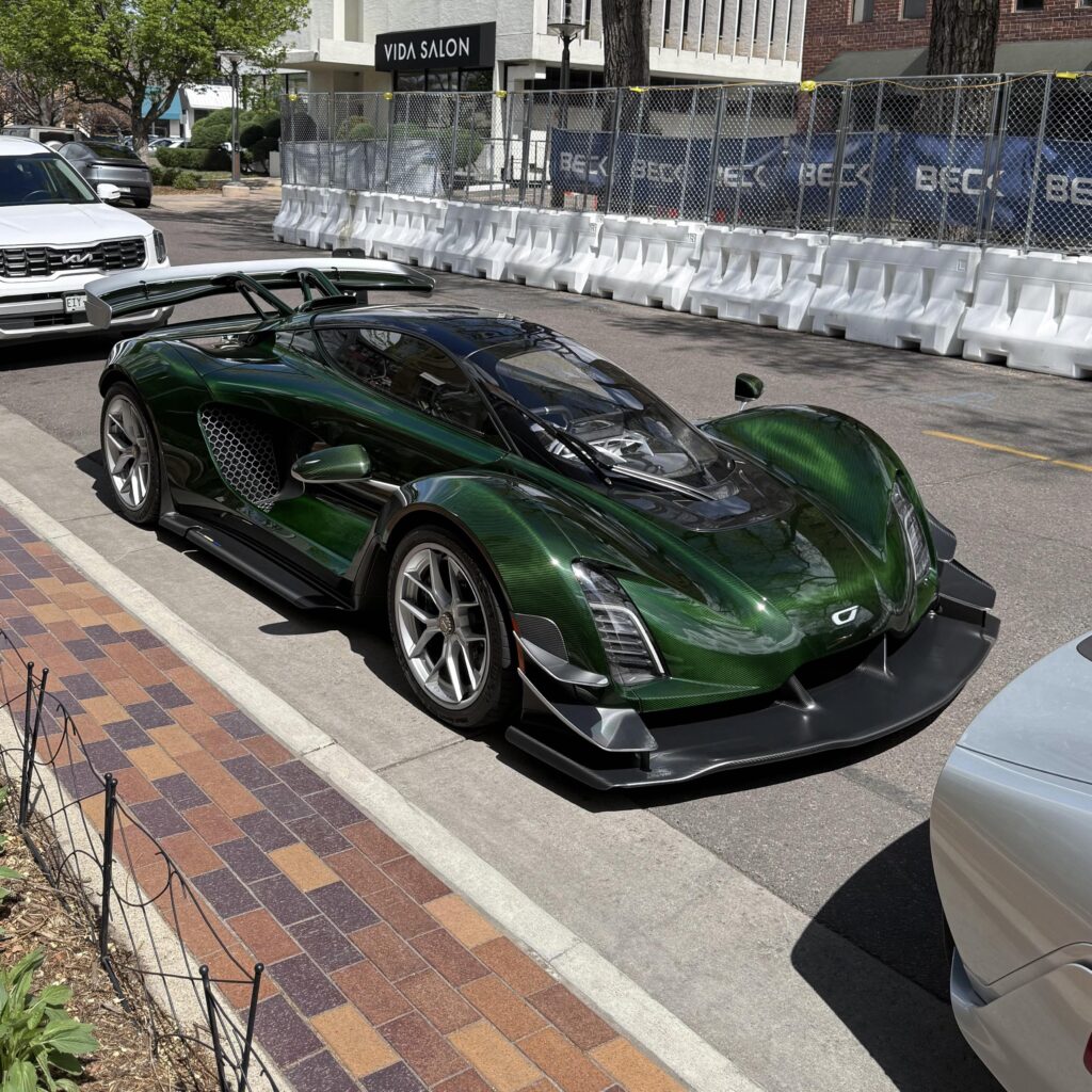 Czinger 21C [3498x3498]