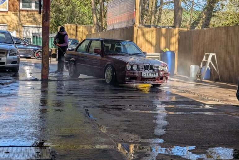 Beautiful [Alpina unknown] at the car wash in Bath