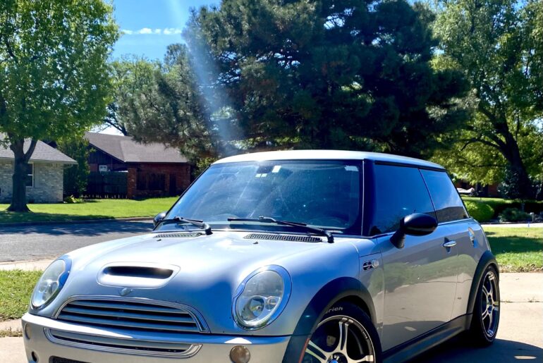 04 MINI Cooper S [2147x2364]