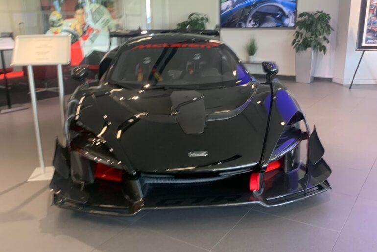 Absolutely insane car![McLaren Senna GTR]