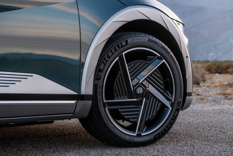 The EV That's Still Selling Like Tax Credits Exist