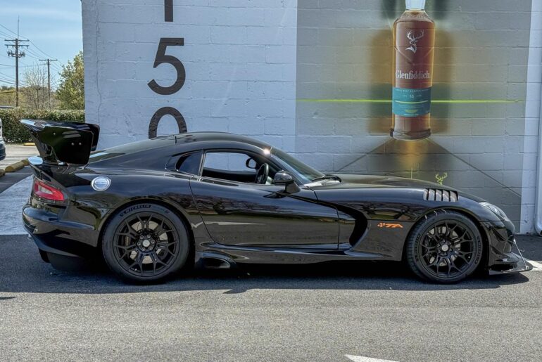 Dodge Viper TA2.0 [1771 × 1328]