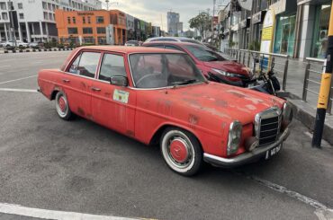 Mercedes