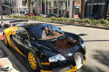 [Bugatti Veyron] spotted in Beverly Hills
