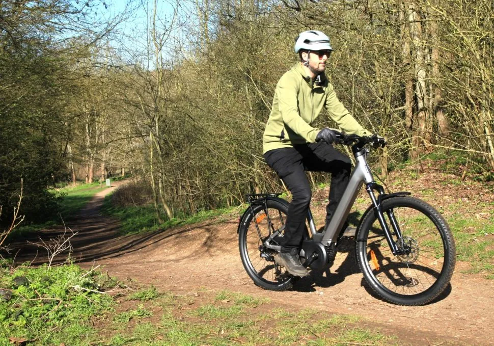 moustache xroad es review