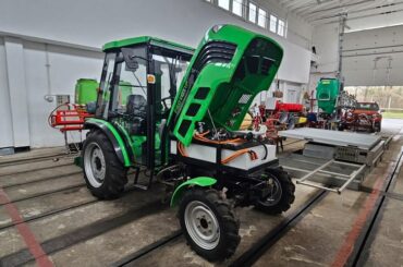 Prototype of the 1st romanian electric tractor