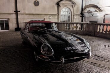 Found a [Jaguar E-type] in London